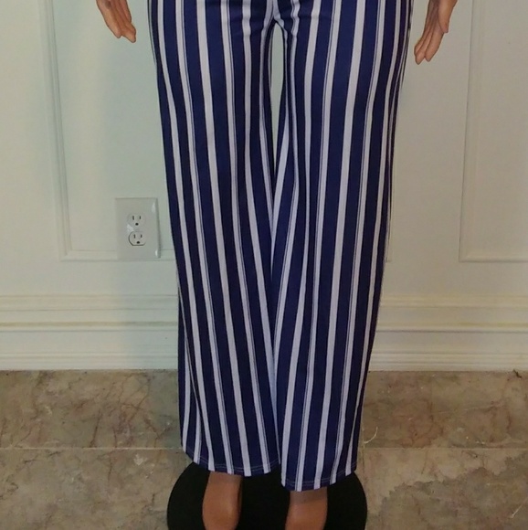 High-Quality Backless Wide Leg One Piece Jumpsuit - Picture 3 of 6